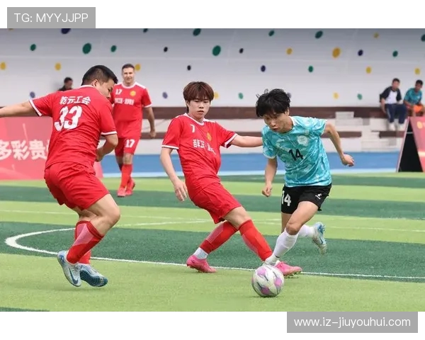 足球球星赛场爆粗口现象持续发酵引发体育精神与形象危机讨论热议